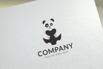 Panda Hug Logo Screenshot 1