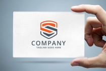 Letter S Shield Logo Screenshot 1