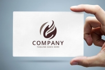 Letter C - Coffee Bean Logo Screenshot 1