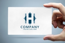 Overlapping Squares - Letter H Logo Screenshot 1