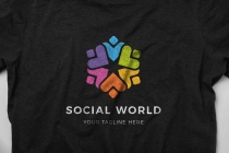 Social World Logo Screenshot 2