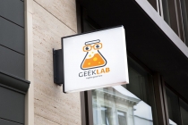 Geek Lab Logo Screenshot 2