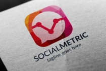 Social Metric Logo Screenshot 1