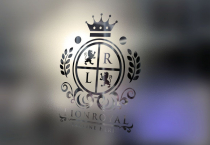 Lion Royal Logo Screenshot 6