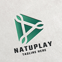 Nature Play Logo