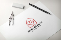 Real Estate Love Logo Screenshot 1